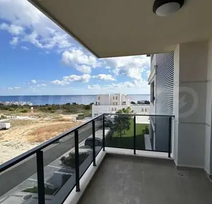Photo 2 — Three-room apartment with terrace and sea view in Chernomorets