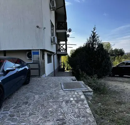 Photo 2 — Three-room apartment in Chernomorets with terrace and parking
