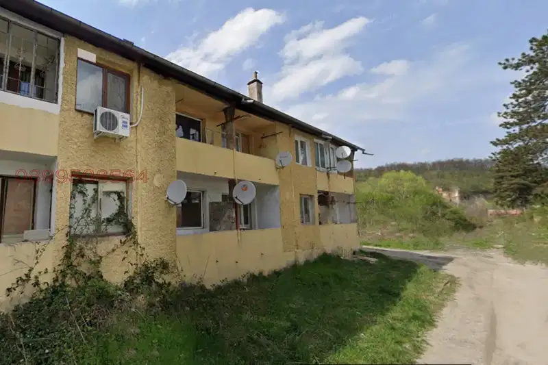 One-room apartment in Boikata, Gabrovo with two terraces
