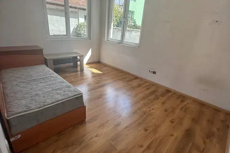 Two-room apartment in the center of Gotse Delchev with southwest aspect