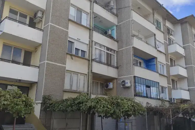 4-bedroom apartment in Veliko Tyrnovo, Gorna Oryahovica