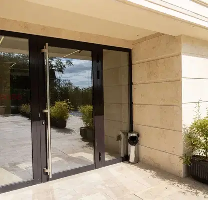 Photo 2 — Two-room apartment on the ground floor in Chaika resort complex, Varna with parking space