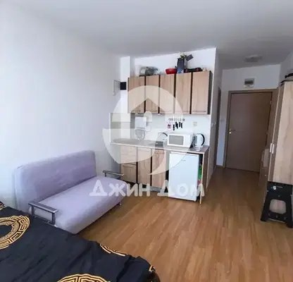 Photo 2 — One-room apartment in Sunny Beach resort with parking