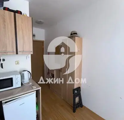 Photo 4 — One-room apartment in Sunny Beach resort with parking
