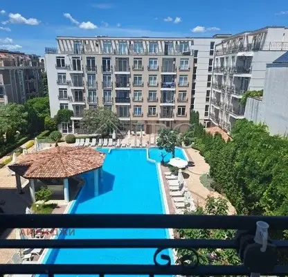 Photo 3 — Studio with pool view in Sunny Beach resort, Dawn Park