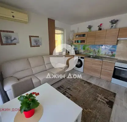 Photo 2 — Two-room apartment with terrace in Sunny Beach resort, Laguna 2