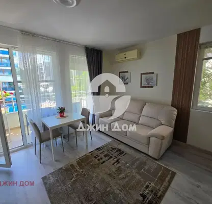Photo 3 — Two-room apartment with terrace in Sunny Beach resort, Laguna 2