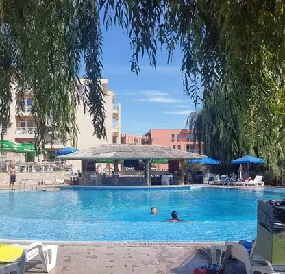 Photo 3 — Two-room apartment in Sunny Beach with terrace and parking