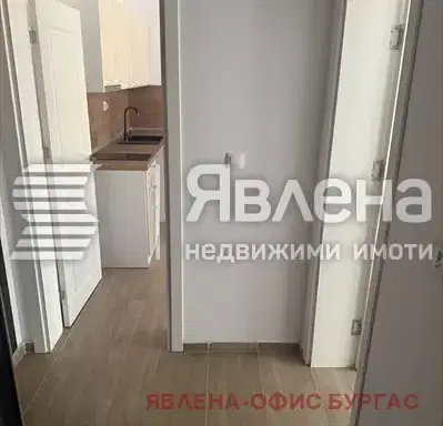 Снимка 4 — Двустаен апартамент в Бургас, к.к. Слънчев бряг
