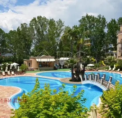 Photo 2 — Two-room apartment with park view in Sunny Beach resort