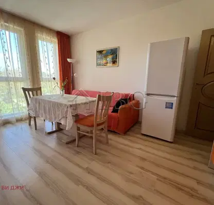 Photo 5 — Two-room apartment with park view in Sunny Beach resort
