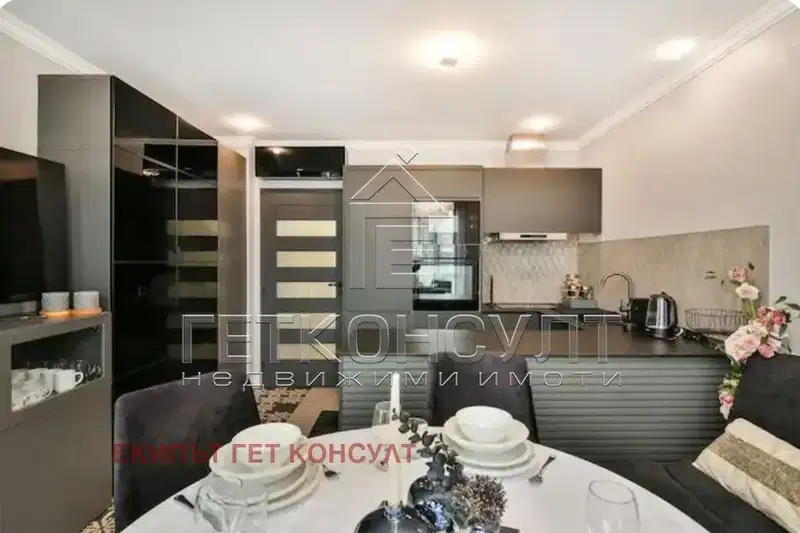 Three-room apartment in the resort complex Sv. Sv. Konstantin and Elena with terrace