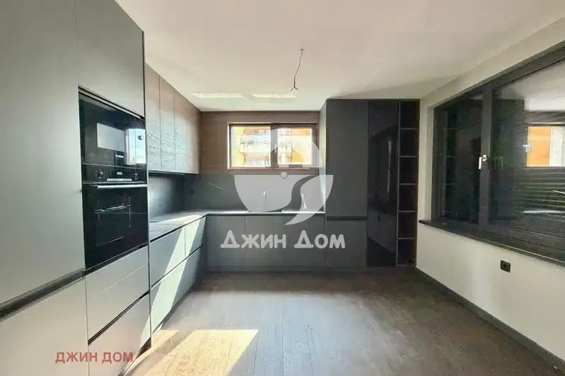 3-bedroom apartment in Burgas, Nesebyr