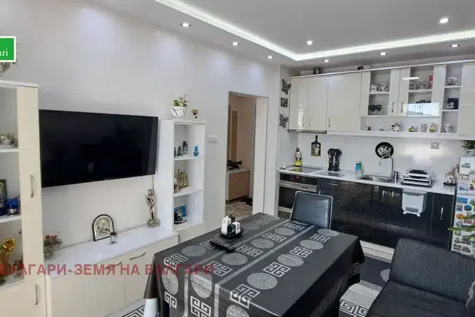 2-bedroom apartment in Pernik, Centyr
