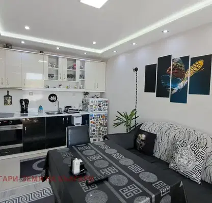 Photo 2 — 2-bedroom apartment in Pernik, Centyr