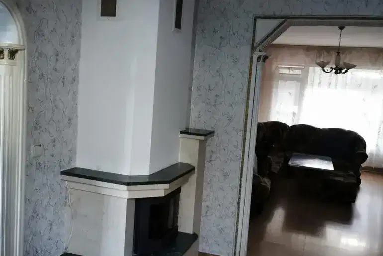 4-room apartment in Druzhba 3, Pleven with parking space