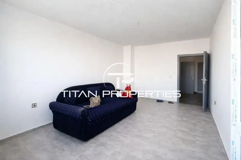 3-bedroom apartment in Plovdiv, Centyr