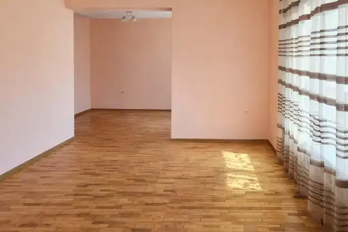 Многостаен апартамент в Пловдив, Център
