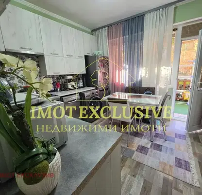 Photo 3 — Two-room apartment in Hristo Smirnenski, Plovdiv with veranda