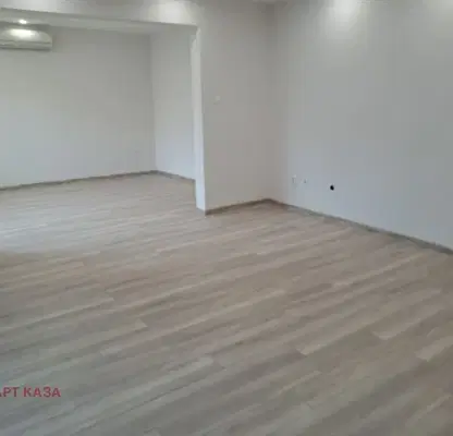 Снимка 2 — Тристаен апартамент 80 кв.м. в Кършияка, Пловдив, саниран