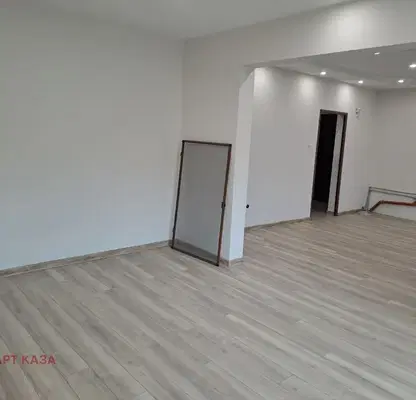 Снимка 5 — Тристаен апартамент 80 кв.м. в Кършияка, Пловдив, саниран
