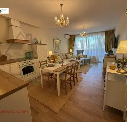 Снимка 2 — Двустаен апартамент с тераса в Кършияка, Пловдив