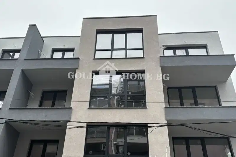 Two-room apartment 80 sq m in Kyuchuk Parizh, Plovdiv with terrace