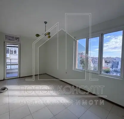 Photo 4 — Three-room apartment with two terraces in Kyuchuk Parizh, Plovdiv