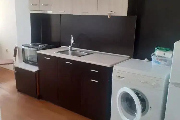 Two-room apartment in Kyuchuk Parizh, Plovdiv with elevator