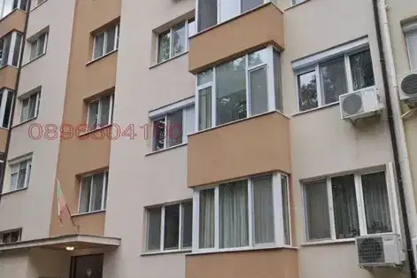 Spacious 4-room apartment in Plovdiv with garage and elevator