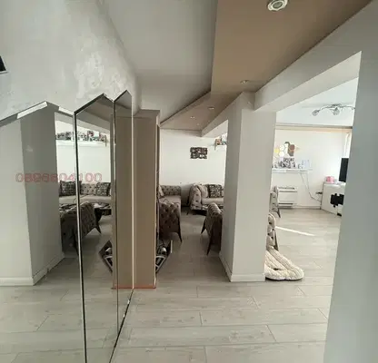Photo 4 — Spacious 4-room apartment in Plovdiv with garage and elevator