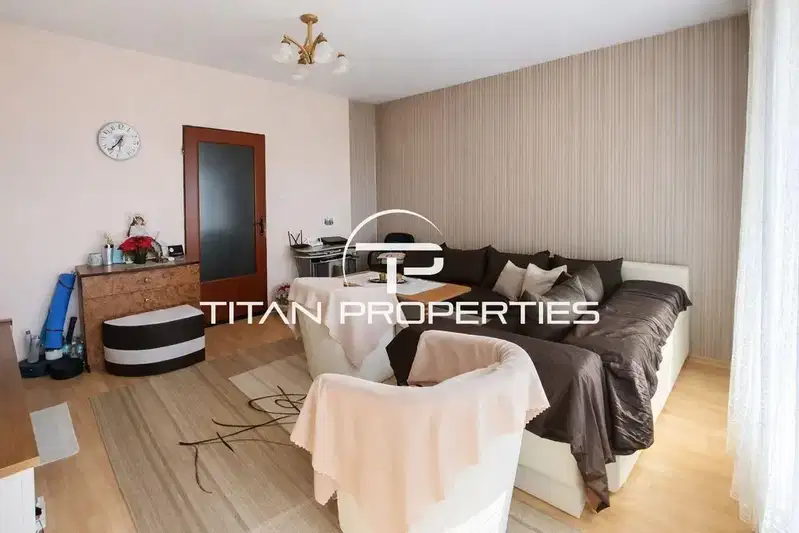 4-bedroom apartment in Plovdiv, Proslav