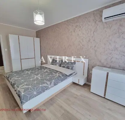 Снимка 4 — Двустаен апартамент в Южен, Пловдив, нова сграда