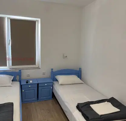 Photo 5 — Three-room apartment on the ground floor in Pomorie with parking space