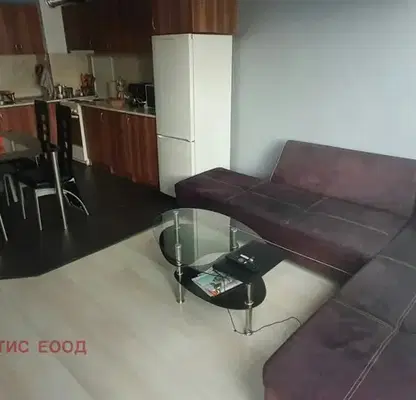 Photo 2 — Three-room apartment with three bedrooms in Garlyanitsa residential complex, Radomir