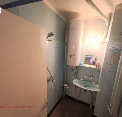 Photo 5 — Two-room apartment in Central South district, Ruse, with elevator