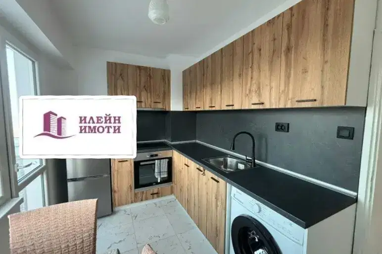 Two-room apartment in Rodina 1, Ruse with glazed terrace