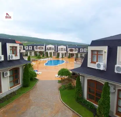Photo 3 — Three-room apartment with sea view in Kosharitsa village