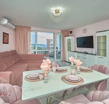 Photo 4 — Two-room apartment with terrace on the first sea line in Ravda