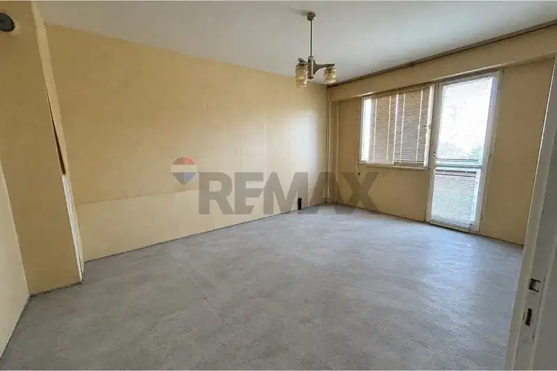 One-room apartment in Shumen, Boyan Bulgaranov with terrace