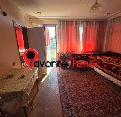 Photo 2 — Three-room apartment with L-shaped terrace in the centre of Shumen