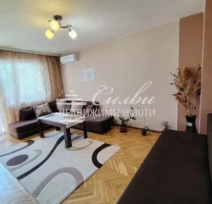 Photo 2 — Two-room apartment in Shumen, Everest district with two terraces