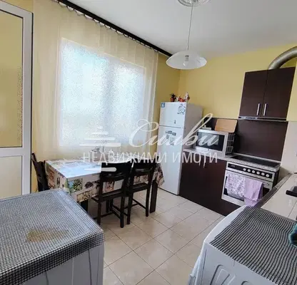 Photo 5 — Two-room apartment in Shumen, Everest district with two terraces