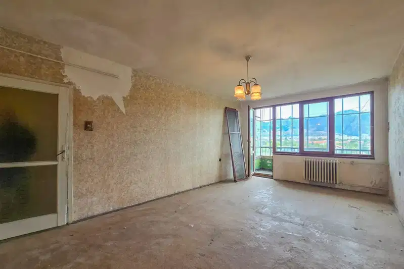 Three-room apartment with two terraces in Dame Gruev, Sliven