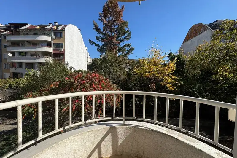 Two-room apartment in Belite Brezi with terrace