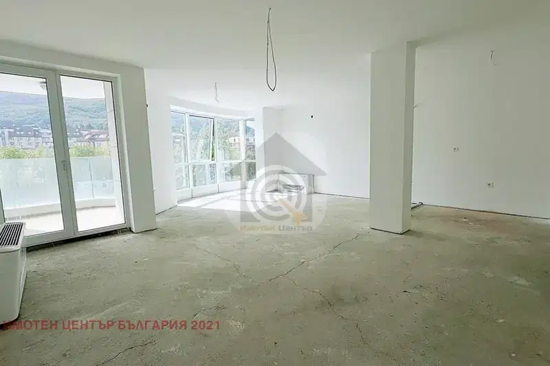 Тристаен апартамент в София, Бояна