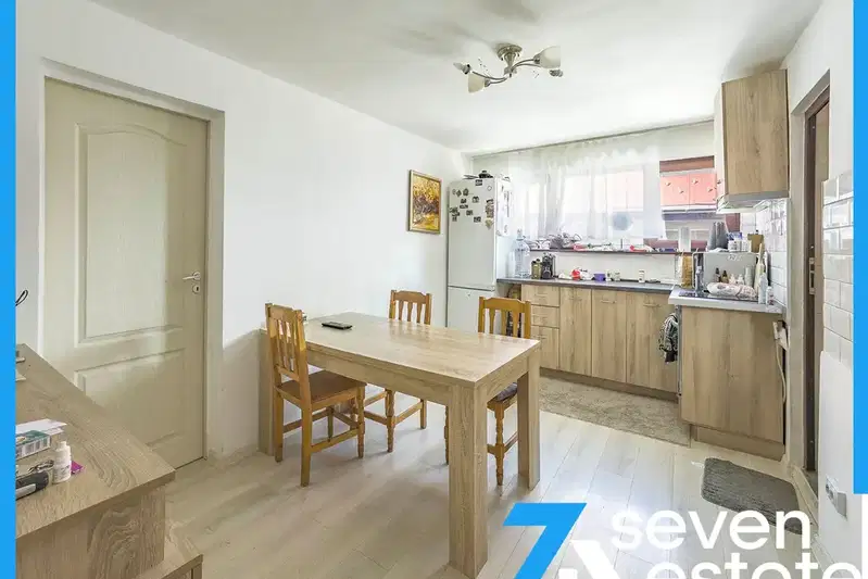 Three-room apartment with two parking spaces in Center, Sofia