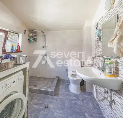 Photo 5 — Three-room apartment with two parking spaces in Center, Sofia