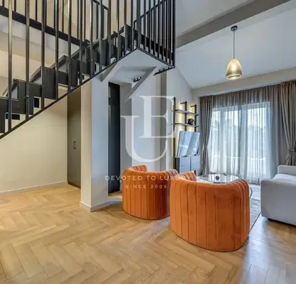 Photo 2 — 2-room apartment with high ceilings in Center, Sofia