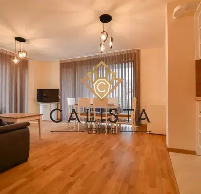 Снимка 2 — Тристаен апартамент с тераса в Център, София
